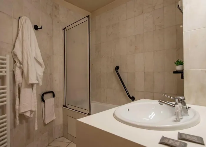 Eureca Aparthotel 3*